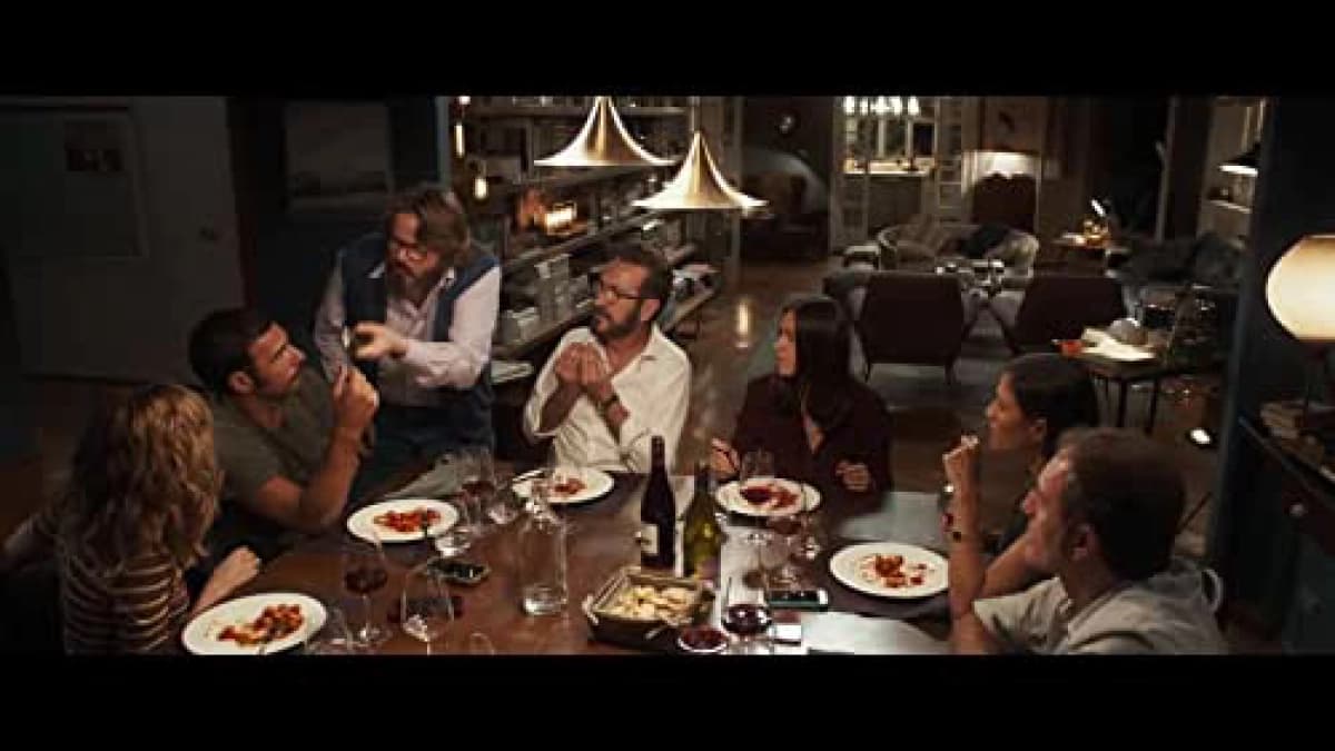 Câu chuyện bàn ăn (Stories Aroud Table)