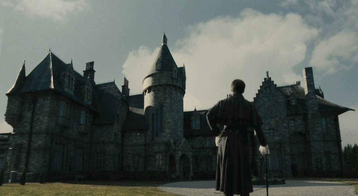 Dưới Bóng Mộc Miên (House Of The Dark Shadows)