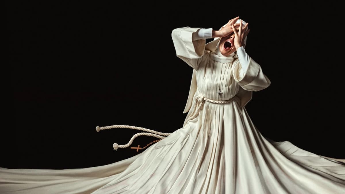 Nữ Tu Tử Thần (Sister Death)